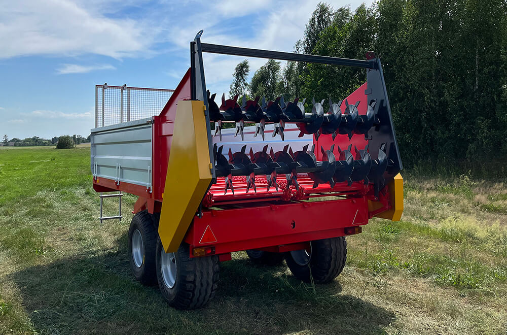 Rasipač stajskog gnoja Roltrans Rozrzutnik N250/3 JAMNIK - 6 ton: slika Rasipač stajskog gnoja Roltrans Rozrzutnik N250/3 JAMNIK - 6 ton