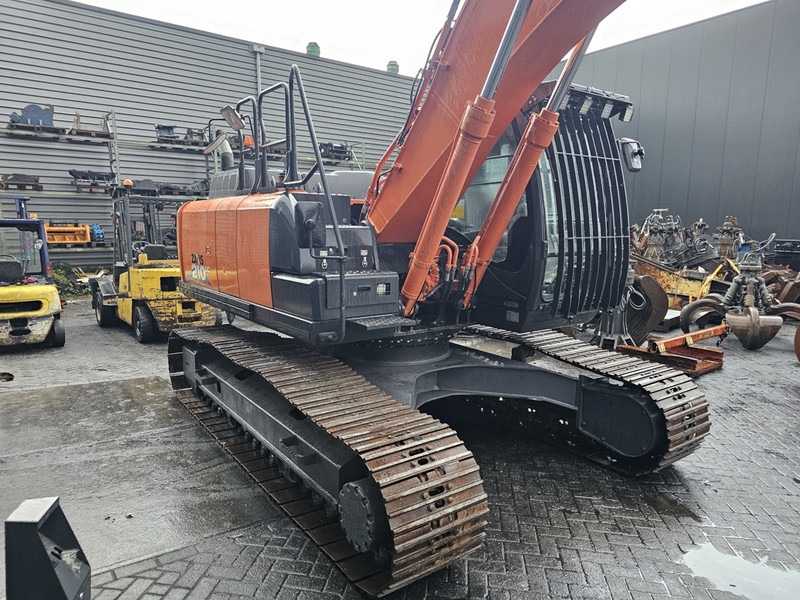 Hitachi zx210-6 labounty msd2000R scrap shear labounty hitachi - Bager za rušenje: slika Hitachi zx210-6 labounty msd2000R scrap shear labounty hitachi - Bager za rušenje Hitachi zx210-6 labounty msd2000R scrap shear labounty hitachi - Bager za rušenje: slika Hitachi zx210-6 labounty msd2000R scrap shear labounty hitachi - Bager za rušenje