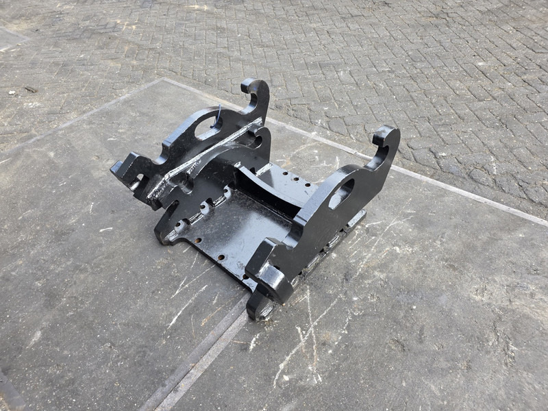 Kopplaat cw40 cw 45 adaptor plate cw45 cw 40 cw30 verachtert - Brza spojka za Građevinski strojevi: slika kopplaat cw40 cw 45 adaptor plate cw45 cw 40 cw30 verachtert - Brza spojka za Građevinski strojevi Kopplaat cw40 cw 45 adaptor plate cw45 cw 40 cw30 verachtert - Brza spojka za Građevinski strojevi: slika kopplaat cw40 cw 45 adaptor plate cw45 cw 40 cw30 verachtert - Brza spojka za Građevinski strojevi