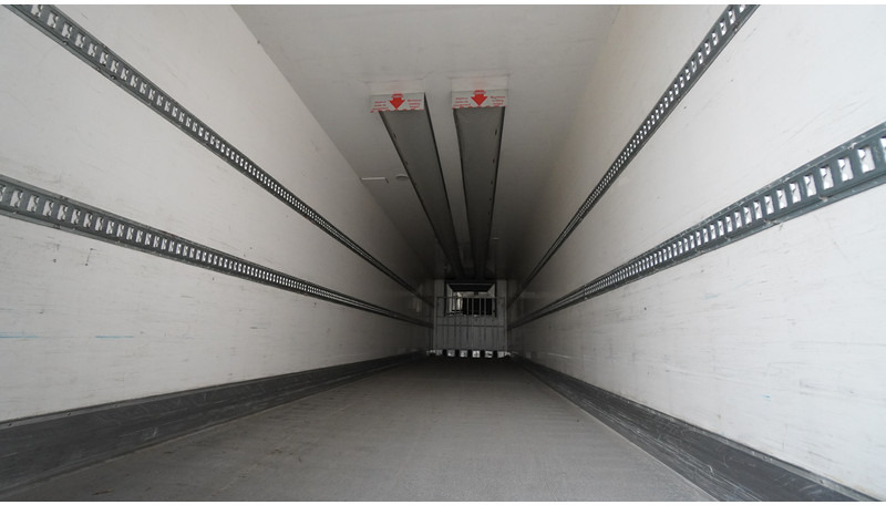 Chereau 3 AXLE FRIGO TRAILER THERMO KING SLX-E 300 - Poluprikolica hladnjača: slika Chereau 3 AXLE FRIGO TRAILER THERMO KING SLX-E 300 - Poluprikolica hladnjača Chereau 3 AXLE FRIGO TRAILER THERMO KING SLX-E 300 - Poluprikolica hladnjača: slika Chereau 3 AXLE FRIGO TRAILER THERMO KING SLX-E 300 - Poluprikolica hladnjača