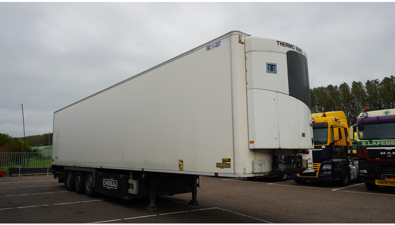 Chereau 3 AXLE FRIGO TRAILER THERMO KING SLX-E 300 - Poluprikolica hladnjača: slika Chereau 3 AXLE FRIGO TRAILER THERMO KING SLX-E 300 - Poluprikolica hladnjača Chereau 3 AXLE FRIGO TRAILER THERMO KING SLX-E 300 - Poluprikolica hladnjača: slika Chereau 3 AXLE FRIGO TRAILER THERMO KING SLX-E 300 - Poluprikolica hladnjača