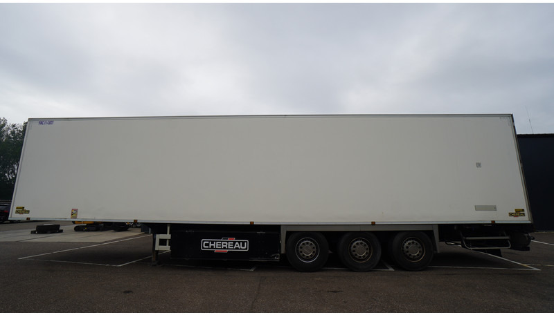 Chereau 3 AXLE FRIGO TRAILER THERMO KING SLX-E 300 - Poluprikolica hladnjača: slika Chereau 3 AXLE FRIGO TRAILER THERMO KING SLX-E 300 - Poluprikolica hladnjača Chereau 3 AXLE FRIGO TRAILER THERMO KING SLX-E 300 - Poluprikolica hladnjača: slika Chereau 3 AXLE FRIGO TRAILER THERMO KING SLX-E 300 - Poluprikolica hladnjača