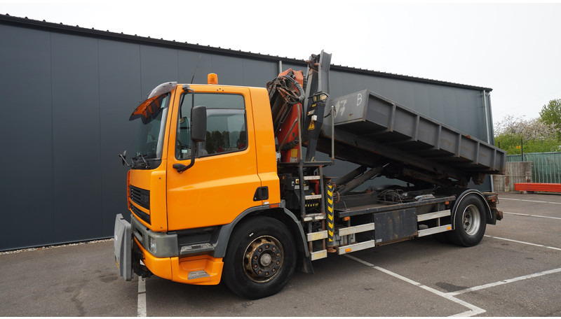 Kamion s kranom DAF CF 65.210 HOOKARM SYSTEM WITH PALFINGER PK 9501 CRANE: slika Kamion s kranom DAF CF 65.210 HOOKARM SYSTEM WITH PALFINGER PK 9501 CRANE