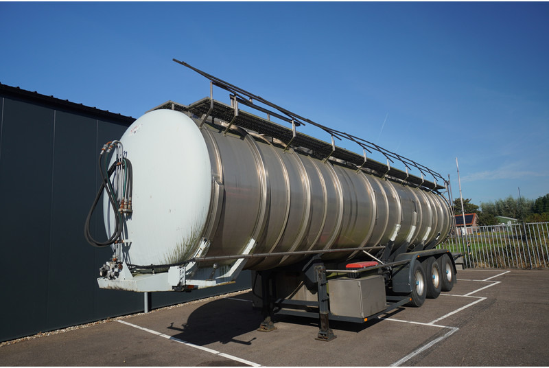 Dijkstra 3 AXLE CHEMIE TANK TRAILER 42 m3 - Poluprikolica cisterna: slika Dijkstra 3 AXLE CHEMIE TANK TRAILER 42 m3 - Poluprikolica cisterna Dijkstra 3 AXLE CHEMIE TANK TRAILER 42 m3 - Poluprikolica cisterna: slika Dijkstra 3 AXLE CHEMIE TANK TRAILER 42 m3 - Poluprikolica cisterna