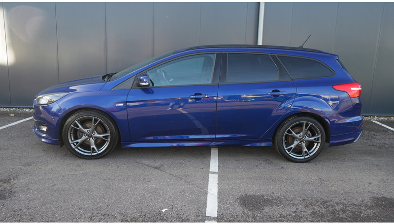 Ford Focus WAGON 1.5TDCI ST-Line - Minibus, Putnički kombi: slika Ford Focus WAGON 1.5TDCI ST-Line - Minibus, Putnički kombi Ford Focus WAGON 1.5TDCI ST-Line - Minibus, Putnički kombi: slika Ford Focus WAGON 1.5TDCI ST-Line - Minibus, Putnički kombi