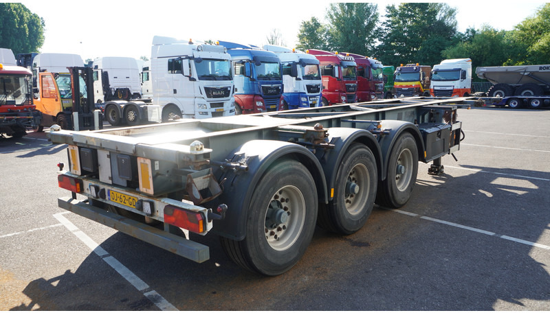 Groenewegen 3 AXLE CONTAINER TRANSPORT TRAILER - Transporter kontejnera/ Poluprikolica s izmjenjivim sanducima: slika Groenewegen 3 AXLE CONTAINER TRANSPORT TRAILER - Transporter kontejnera/ Poluprikolica s izmjenjivim sanducima Groenewegen 3 AXLE CONTAINER TRANSPORT TRAILER - Transporter kontejnera/ Poluprikolica s izmjenjivim sanducima: slika Groenewegen 3 AXLE CONTAINER TRANSPORT TRAILER - Transporter kontejnera/ Poluprikolica s izmjenjivim sanducima