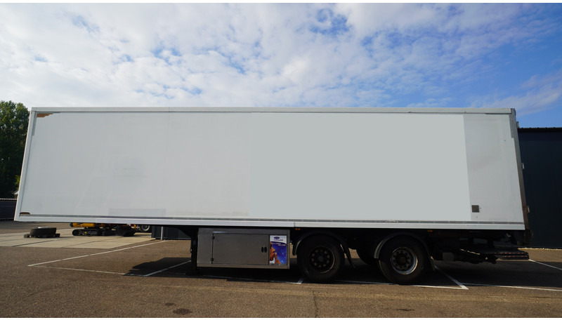 HTF 2 AXLE FRIGO TRAILER - Poluprikolica hladnjača: slika HTF 2 AXLE FRIGO TRAILER - Poluprikolica hladnjača HTF 2 AXLE FRIGO TRAILER - Poluprikolica hladnjača: slika HTF 2 AXLE FRIGO TRAILER - Poluprikolica hladnjača