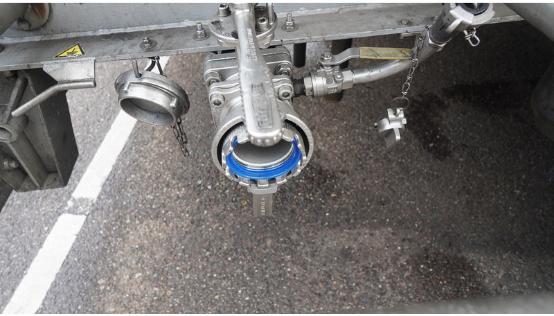 Indox 3 AXLE ADR CHEMICAL AD-BLUE TANK TRAILER 35.115LTR - Poluprikolica cisterna: slika Indox 3 AXLE ADR CHEMICAL AD-BLUE TANK TRAILER 35.115LTR - Poluprikolica cisterna Indox 3 AXLE ADR CHEMICAL AD-BLUE TANK TRAILER 35.115LTR - Poluprikolica cisterna: slika Indox 3 AXLE ADR CHEMICAL AD-BLUE TANK TRAILER 35.115LTR - Poluprikolica cisterna