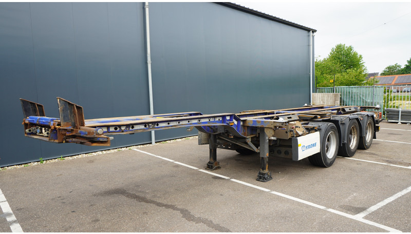 Krone 3 AXLE CONTAINER TRANSPORT TRAILER EXTENDABLE 45 FT - Transporter kontejnera/ Poluprikolica s izmjenjivim sanducima: slika Krone 3 AXLE CONTAINER TRANSPORT TRAILER EXTENDABLE 45 FT - Transporter kontejnera/ Poluprikolica s izmjenjivim sanducima Krone 3 AXLE CONTAINER TRANSPORT TRAILER EXTENDABLE 45 FT - Transporter kontejnera/ Poluprikolica s izmjenjivim sanducima: slika Krone 3 AXLE CONTAINER TRANSPORT TRAILER EXTENDABLE 45 FT - Transporter kontejnera/ Poluprikolica s izmjenjivim sanducima