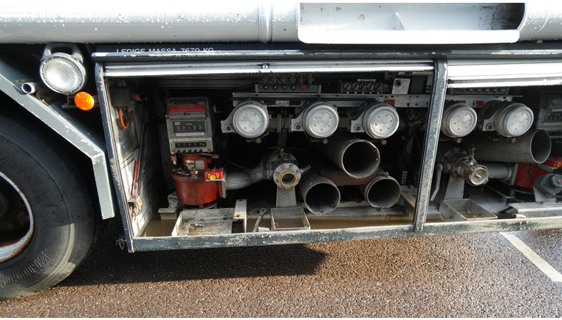 LAG 3 AXLE ADR FUEL TANK TRAILER 45.000ltr - Poluprikolica cisterna: slika LAG 3 AXLE ADR FUEL TANK TRAILER 45.000ltr - Poluprikolica cisterna LAG 3 AXLE ADR FUEL TANK TRAILER 45.000ltr - Poluprikolica cisterna: slika LAG 3 AXLE ADR FUEL TANK TRAILER 45.000ltr - Poluprikolica cisterna