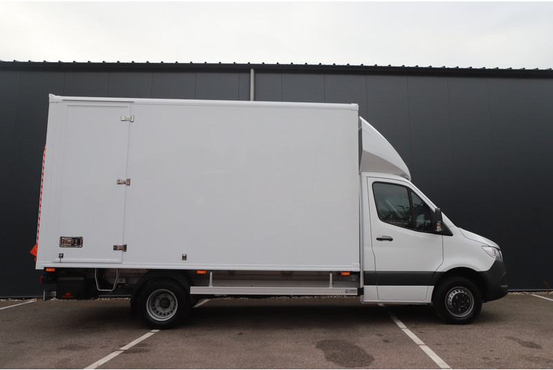 Mercedes-Benz Sprinter 515CDI CLOSED BOX EURO6e - Dostavno vozilo sa zatvorenim sandukom: slika Mercedes-Benz Sprinter 515CDI CLOSED BOX EURO6e - Dostavno vozilo sa zatvorenim sandukom Mercedes-Benz Sprinter 515CDI CLOSED BOX EURO6e - Dostavno vozilo sa zatvorenim sandukom: slika Mercedes-Benz Sprinter 515CDI CLOSED BOX EURO6e - Dostavno vozilo sa zatvorenim sandukom