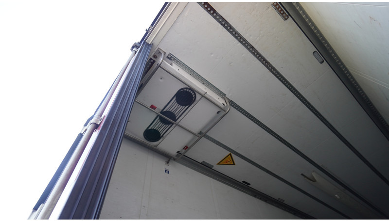 Schmitz Cargobull 3 AXLE FRIGO TRAILER THERMO KING SLX-E 250 - Poluprikolica hladnjača: slika Schmitz Cargobull 3 AXLE FRIGO TRAILER THERMO KING SLX-E 250 - Poluprikolica hladnjača Schmitz Cargobull 3 AXLE FRIGO TRAILER THERMO KING SLX-E 250 - Poluprikolica hladnjača: slika Schmitz Cargobull 3 AXLE FRIGO TRAILER THERMO KING SLX-E 250 - Poluprikolica hladnjača