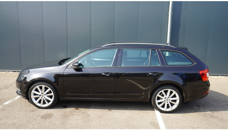 Škoda Octavia COMBI 1.6TDI DSG 85KW GREENTECH AMBITION BUSINESS - Minibus, Putnički kombi: slika Škoda Octavia COMBI 1.6TDI DSG 85KW GREENTECH AMBITION BUSINESS - Minibus, Putnički kombi Škoda Octavia COMBI 1.6TDI DSG 85KW GREENTECH AMBITION BUSINESS - Minibus, Putnički kombi: slika Škoda Octavia COMBI 1.6TDI DSG 85KW GREENTECH AMBITION BUSINESS - Minibus, Putnički kombi