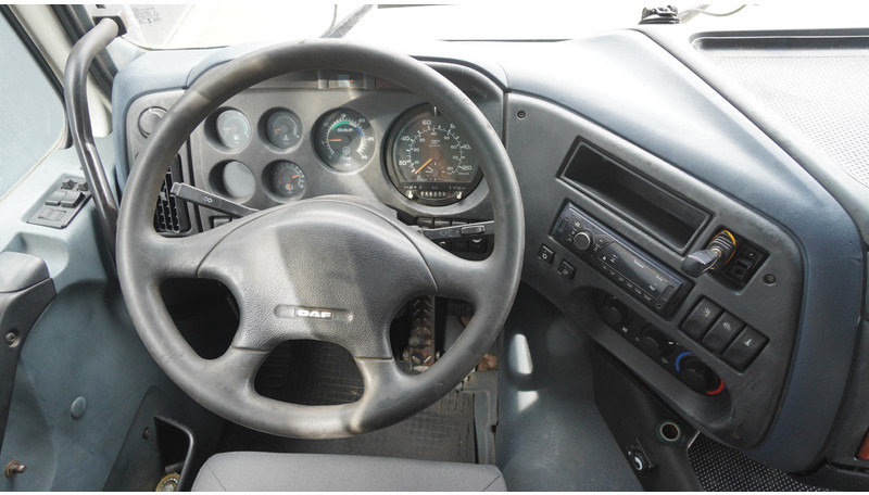DAF XF 95.380 SC MANUAL GEARBOX - Tegljač: slika DAF XF 95.380 SC MANUAL GEARBOX - Tegljač DAF XF 95.380 SC MANUAL GEARBOX - Tegljač: slika DAF XF 95.380 SC MANUAL GEARBOX - Tegljač