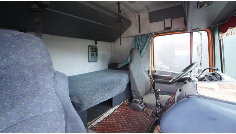 DAF XF 95.380 SC MANUAL GEARBOX - Tegljač: slika DAF XF 95.380 SC MANUAL GEARBOX - Tegljač DAF XF 95.380 SC MANUAL GEARBOX - Tegljač: slika DAF XF 95.380 SC MANUAL GEARBOX - Tegljač
