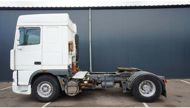 DAF XF 95.380 SC MANUAL GEARBOX - Tegljač: slika DAF XF 95.380 SC MANUAL GEARBOX - Tegljač DAF XF 95.380 SC MANUAL GEARBOX - Tegljač: slika DAF XF 95.380 SC MANUAL GEARBOX - Tegljač