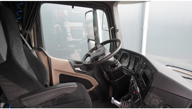 Mercedes-Benz ACTROS 1942 EURO 6 814.000KM - Tegljač: slika Mercedes-Benz ACTROS 1942 EURO 6 814.000KM - Tegljač Mercedes-Benz ACTROS 1942 EURO 6 814.000KM - Tegljač: slika Mercedes-Benz ACTROS 1942 EURO 6 814.000KM - Tegljač
