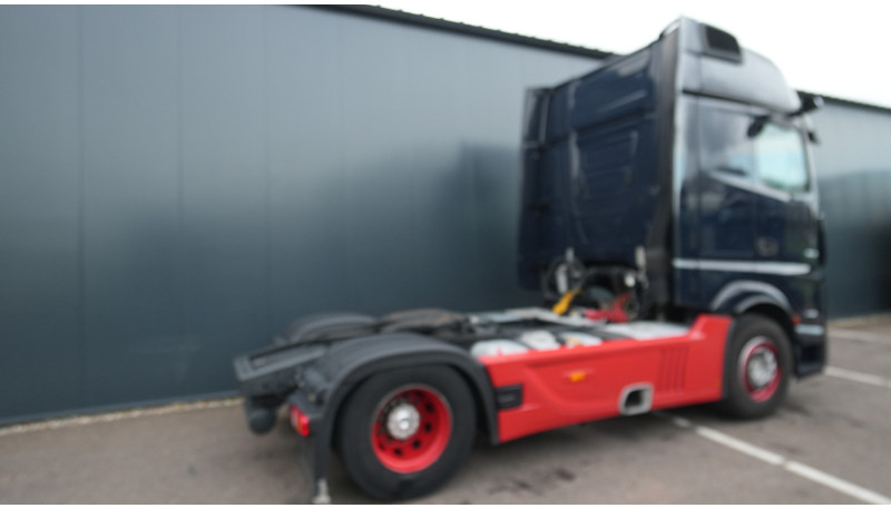 Tegljač Mercedes-Benz ACTROS 1945 GIGASPACE 713.000KM: slika Tegljač Mercedes-Benz ACTROS 1945 GIGASPACE 713.000KM