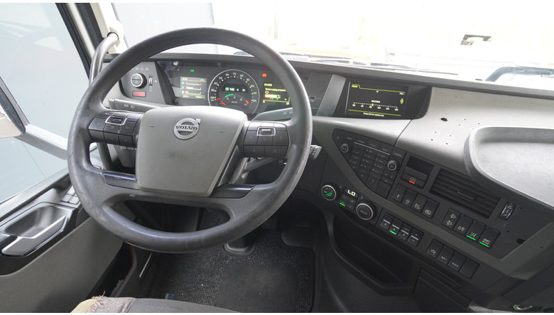 Volvo FH 420 ADR EURO 6 756.000KM - Tegljač: slika Volvo FH 420 ADR EURO 6 756.000KM - Tegljač Volvo FH 420 ADR EURO 6 756.000KM - Tegljač: slika Volvo FH 420 ADR EURO 6 756.000KM - Tegljač