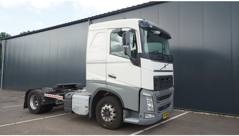 Volvo FH 420 ADR EURO 6 756.000KM - Tegljač: slika Volvo FH 420 ADR EURO 6 756.000KM - Tegljač Volvo FH 420 ADR EURO 6 756.000KM - Tegljač: slika Volvo FH 420 ADR EURO 6 756.000KM - Tegljač
