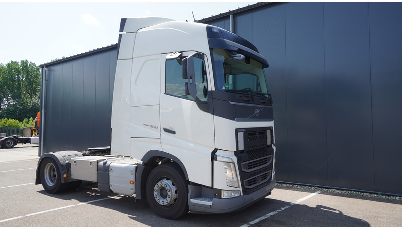 Volvo FH 460 EURO 6 GLOBETROTTER 699.000KM - Tegljač: slika Volvo FH 460 EURO 6 GLOBETROTTER 699.000KM - Tegljač Volvo FH 460 EURO 6 GLOBETROTTER 699.000KM - Tegljač: slika Volvo FH 460 EURO 6 GLOBETROTTER 699.000KM - Tegljač