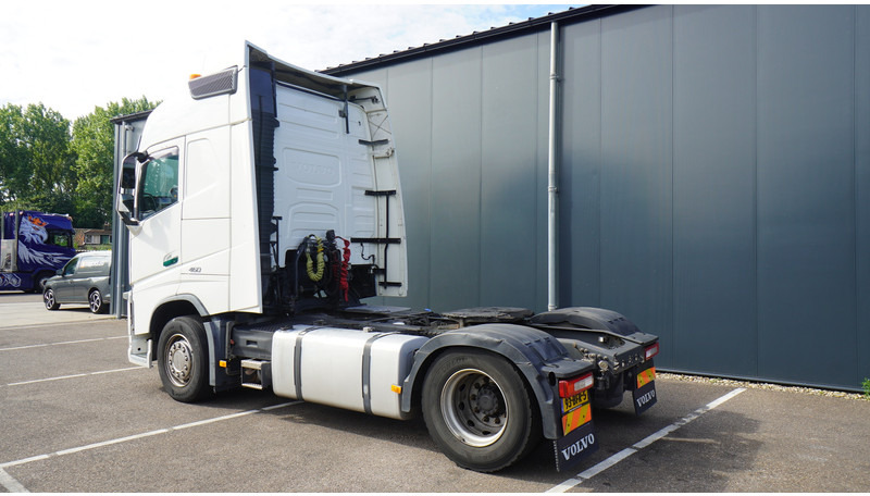 Tegljač Volvo FH 460 EURO 6 GLOBETROTTER: slika Tegljač Volvo FH 460 EURO 6 GLOBETROTTER