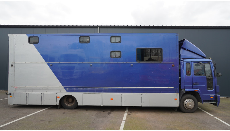 Volvo FL 6-9 HORSE TRANSPORT 341.000KM MANUAL GEARBOX - Kamion za prijevoz konja: slika Volvo FL 6-9 HORSE TRANSPORT 341.000KM MANUAL GEARBOX - Kamion za prijevoz konja Volvo FL 6-9 HORSE TRANSPORT 341.000KM MANUAL GEARBOX - Kamion za prijevoz konja: slika Volvo FL 6-9 HORSE TRANSPORT 341.000KM MANUAL GEARBOX - Kamion za prijevoz konja
