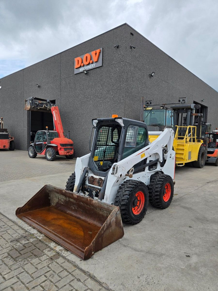 Bobcat S 770 - Utovarivač na kotačima: slika Bobcat S 770 - Utovarivač na kotačima Bobcat S 770 - Utovarivač na kotačima: slika Bobcat S 770 - Utovarivač na kotačima