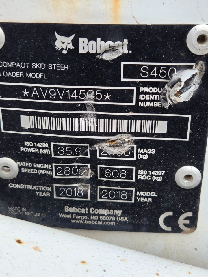Bobcat S450 - Utovarivač na kotačima: slika Bobcat S450 - Utovarivač na kotačima Bobcat S450 - Utovarivač na kotačima: slika Bobcat S450 - Utovarivač na kotačima