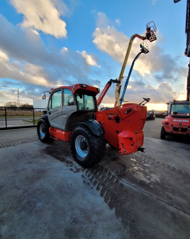 Manitou MLT 960 - Teleskopski rukovatelj: slika Manitou MLT 960 - Teleskopski rukovatelj Manitou MLT 960 - Teleskopski rukovatelj: slika Manitou MLT 960 - Teleskopski rukovatelj