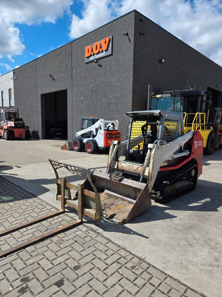 Takeuchi TL120 - Utovarivač na kotačima: slika Takeuchi TL120 - Utovarivač na kotačima Takeuchi TL120 - Utovarivač na kotačima: slika Takeuchi TL120 - Utovarivač na kotačima