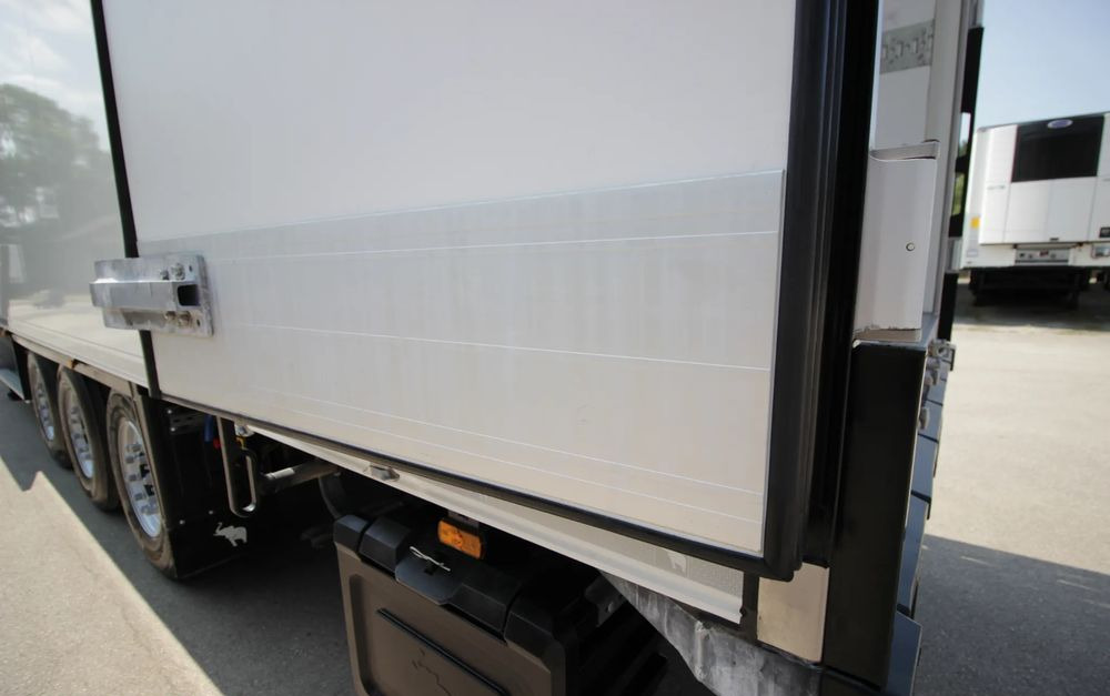 Schmitz Cargobull FP 60 V7 Thermo King SLXi 300 / TYLKO 3 566 MTG** / JAK NOWA / ŚCIANA 7 CM / - Poluprikolica hladnjača: slika Schmitz Cargobull FP 60 V7 Thermo King SLXi 300 / TYLKO 3 566 MTG** / JAK NOWA / ŚCIANA 7 CM / - Poluprikolica hladnjača Schmitz Cargobull FP 60 V7 Thermo King SLXi 300 / TYLKO 3 566 MTG** / JAK NOWA / ŚCIANA 7 CM / - Poluprikolica hladnjača: slika Schmitz Cargobull FP 60 V7 Thermo King SLXi 300 / TYLKO 3 566 MTG** / JAK NOWA / ŚCIANA 7 CM / - Poluprikolica hladnjača