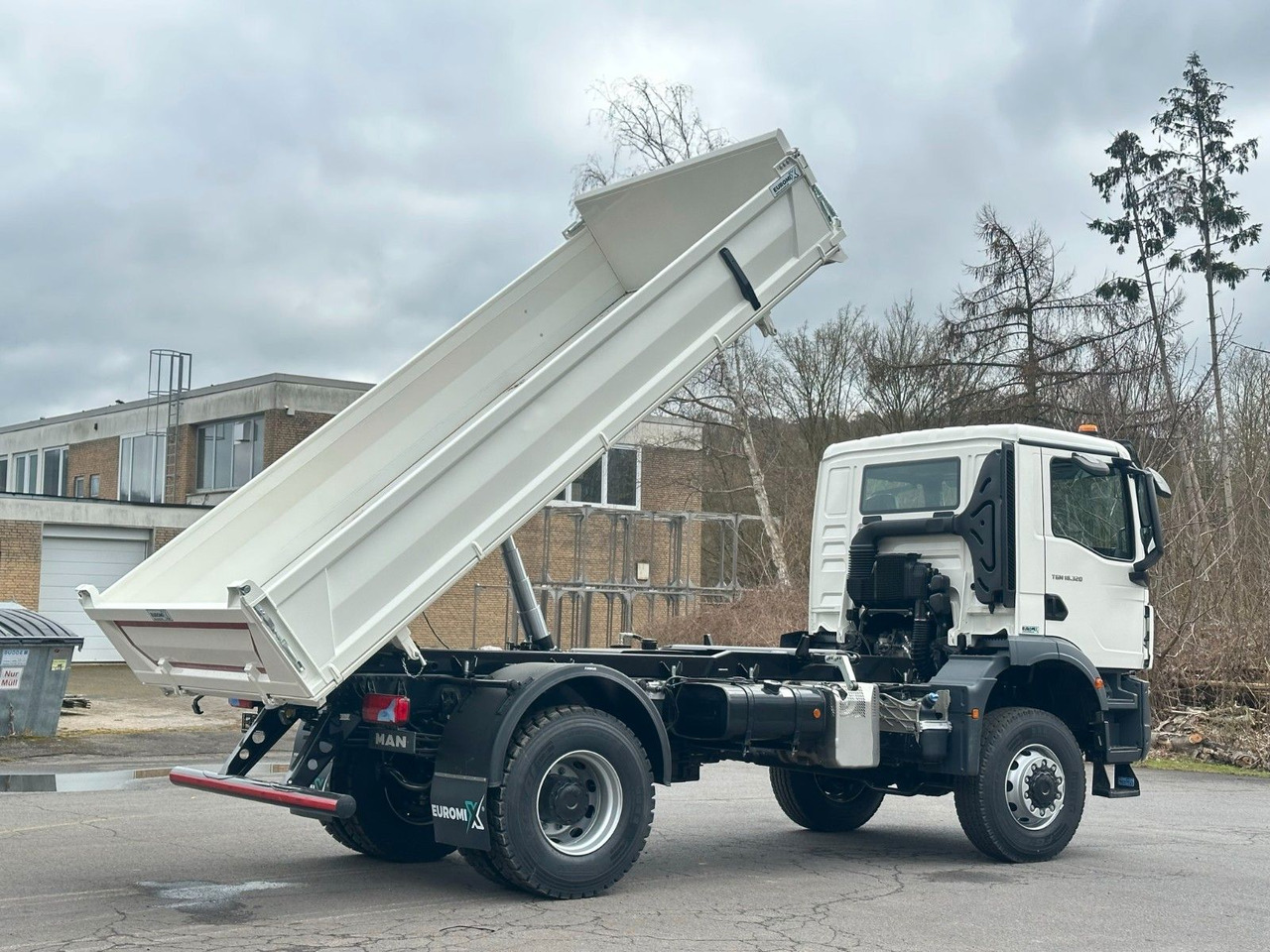 MAN TGM 18.320 4X4 Euro 6e Euromix 3-Seiten-Kipper - Kiper: slika MAN TGM 18.320 4X4 Euro 6e Euromix 3-Seiten-Kipper - Kiper MAN TGM 18.320 4X4 Euro 6e Euromix 3-Seiten-Kipper - Kiper: slika MAN TGM 18.320 4X4 Euro 6e Euromix 3-Seiten-Kipper - Kiper