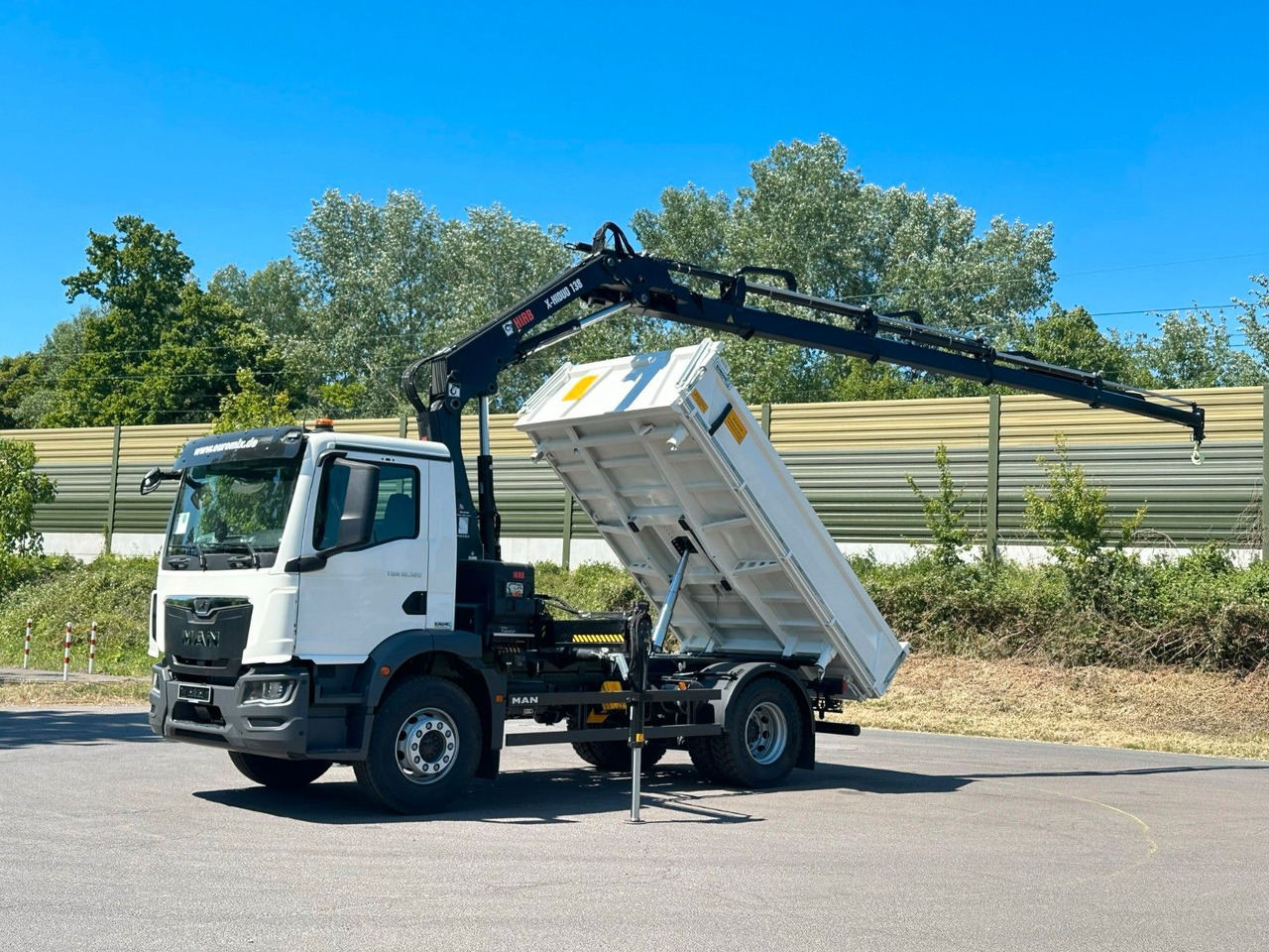 MAN TGM 18.320 4x2 Euro6e Hiab X-HiDuo 138DS-4 - Kiper, Kamion s kranom: slika MAN TGM 18.320 4x2 Euro6e Hiab X-HiDuo 138DS-4 - Kiper, Kamion s kranom MAN TGM 18.320 4x2 Euro6e Hiab X-HiDuo 138DS-4 - Kiper, Kamion s kranom: slika MAN TGM 18.320 4x2 Euro6e Hiab X-HiDuo 138DS-4 - Kiper, Kamion s kranom