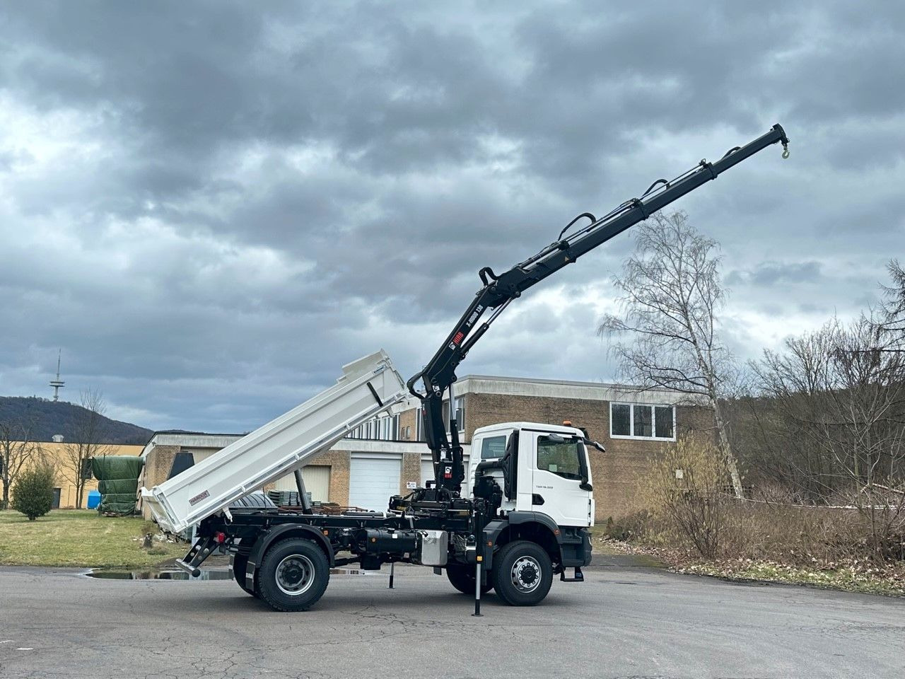 MAN TGM 18.320 4x4 Euro6e Hiab X-HiDuo 138DS-3 - Kamion s kranom: slika MAN TGM 18.320 4x4 Euro6e Hiab X-HiDuo 138DS-3 - Kamion s kranom MAN TGM 18.320 4x4 Euro6e Hiab X-HiDuo 138DS-3 - Kamion s kranom: slika MAN TGM 18.320 4x4 Euro6e Hiab X-HiDuo 138DS-3 - Kamion s kranom