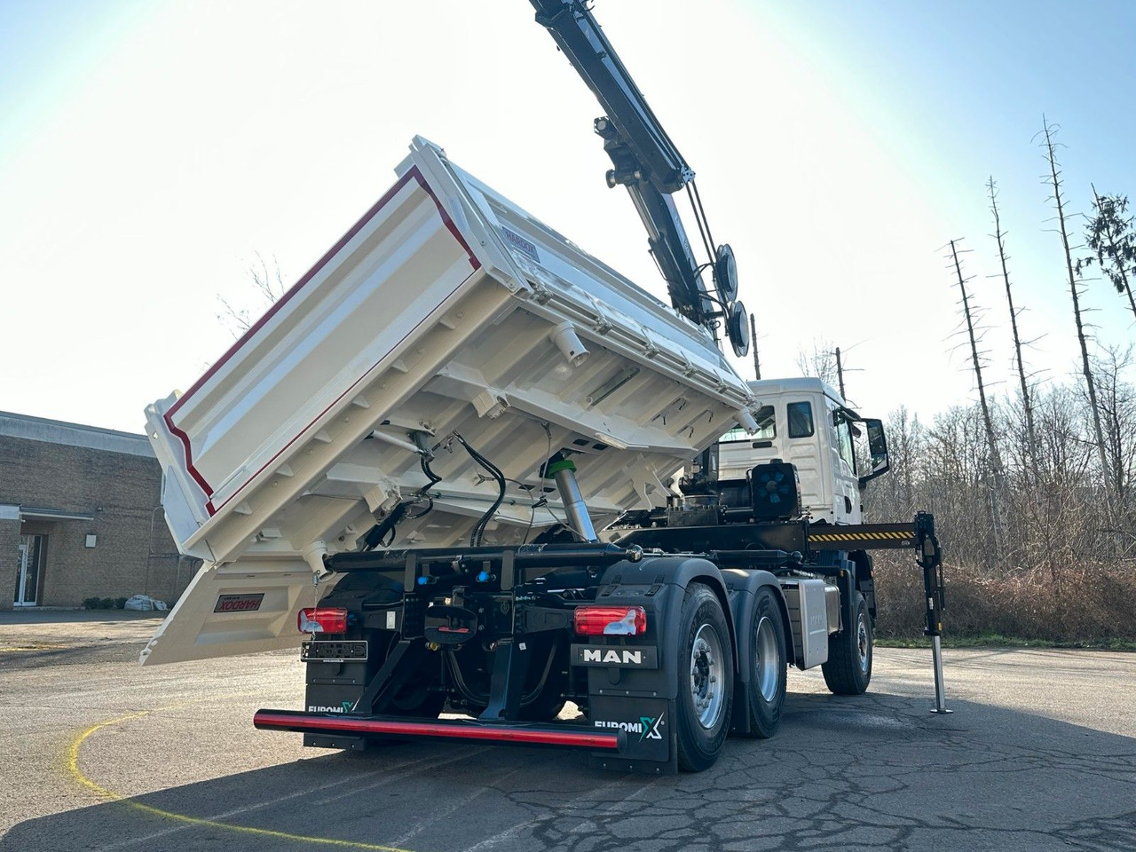 MAN TGS 28.440 6x4-4 / 3-Seiten- Kipper EuromixMTP - Kiper: slika MAN TGS 28.440 6x4-4 / 3-Seiten- Kipper EuromixMTP - Kiper MAN TGS 28.440 6x4-4 / 3-Seiten- Kipper EuromixMTP - Kiper: slika MAN TGS 28.440 6x4-4 / 3-Seiten- Kipper EuromixMTP - Kiper