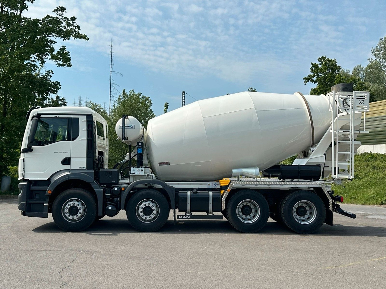 MAN TGS 32.440 8x4 / Euromix MTP EM 9 L - Automješalica: slika MAN TGS 32.440 8x4 / Euromix MTP EM 9 L - Automješalica MAN TGS 32.440 8x4 / Euromix MTP EM 9 L - Automješalica: slika MAN TGS 32.440 8x4 / Euromix MTP EM 9 L - Automješalica