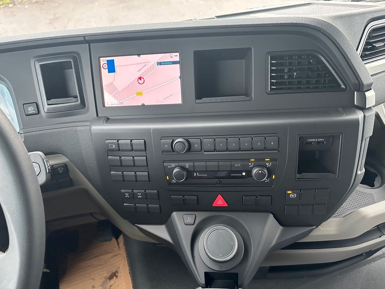 Automješalica MAN TGS 33.440 6X4 / 6X6 /Euro6e EuromiX EM 8: slika Automješalica MAN TGS 33.440 6X4 / 6X6 /Euro6e EuromiX EM 8