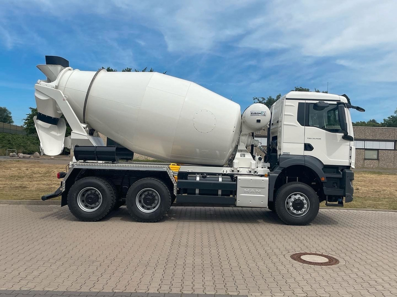 Automješalica MAN TGS 33.440 6X4 / 6X6 /Euro6e EuromiX EM 8: slika Automješalica MAN TGS 33.440 6X4 / 6X6 /Euro6e EuromiX EM 8