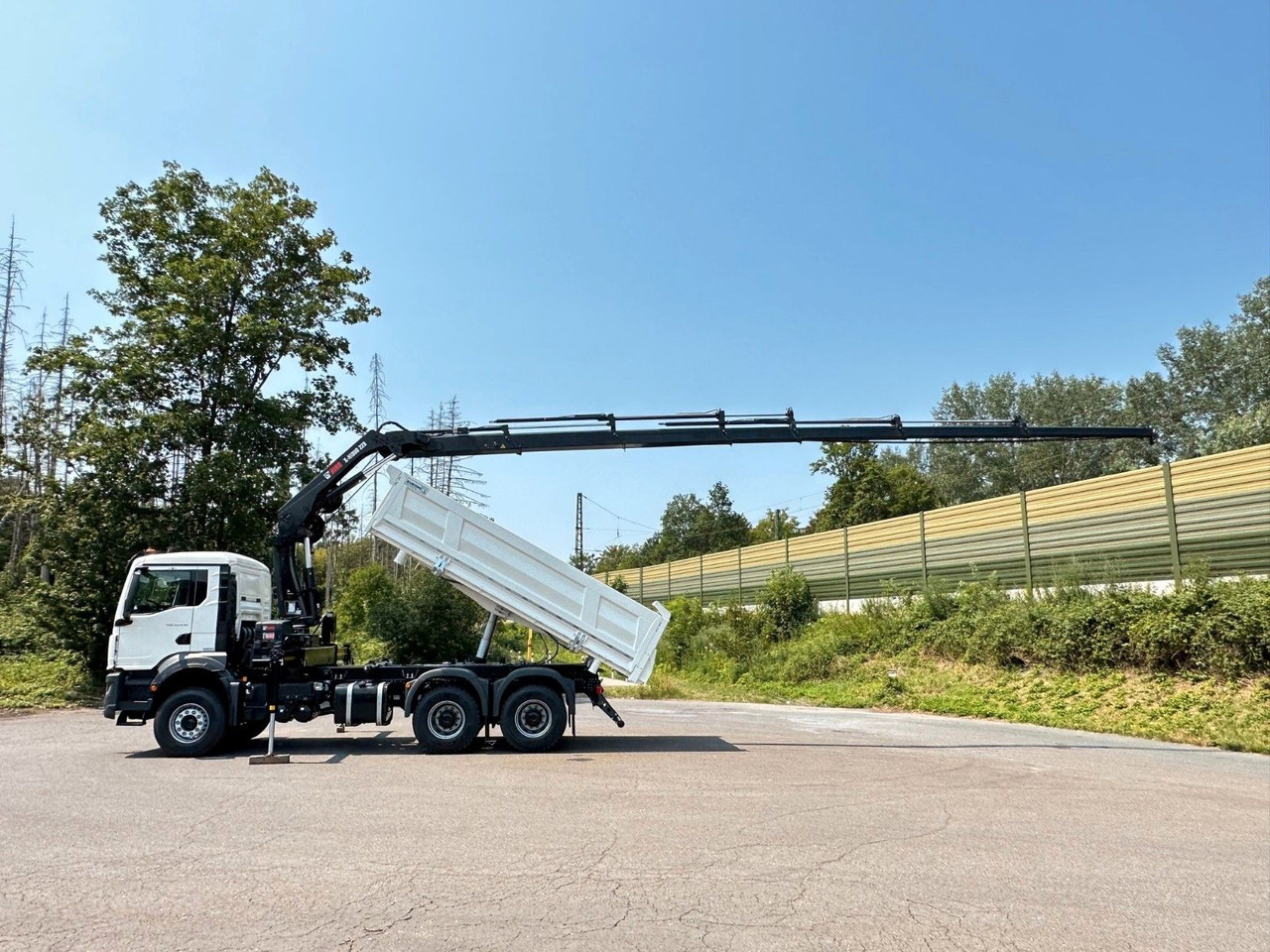 MAN TGS 33.440 6x4 /3-Seiten- Kipper / HIAB 228-6 - Kiper, Kamion s kranom: slika MAN TGS 33.440 6x4 /3-Seiten- Kipper / HIAB 228-6 - Kiper, Kamion s kranom MAN TGS 33.440 6x4 /3-Seiten- Kipper / HIAB 228-6 - Kiper, Kamion s kranom: slika MAN TGS 33.440 6x4 /3-Seiten- Kipper / HIAB 228-6 - Kiper, Kamion s kranom