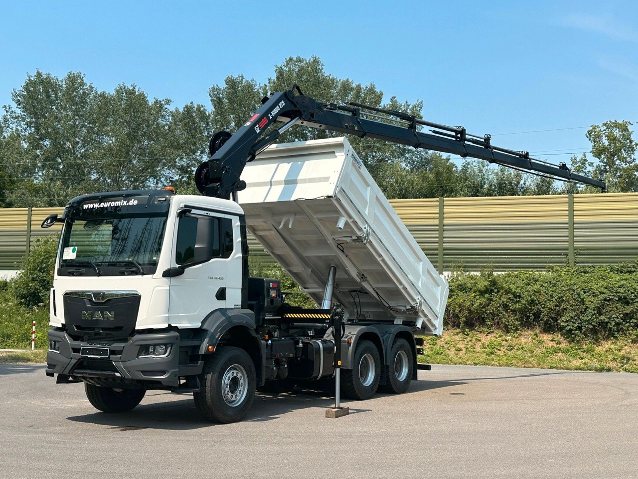 MAN TGS 33.440 6x4 /3-Seiten- Kipper / HIAB 228-6 - Kiper, Kamion s kranom: slika MAN TGS 33.440 6x4 /3-Seiten- Kipper / HIAB 228-6 - Kiper, Kamion s kranom MAN TGS 33.440 6x4 /3-Seiten- Kipper / HIAB 228-6 - Kiper, Kamion s kranom: slika MAN TGS 33.440 6x4 /3-Seiten- Kipper / HIAB 228-6 - Kiper, Kamion s kranom