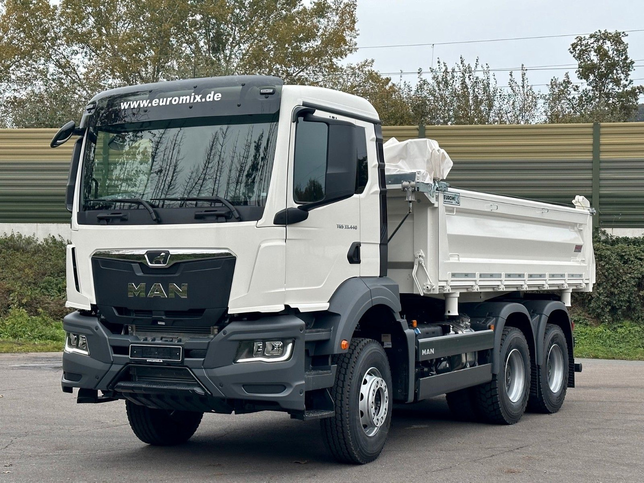 MAN TGS 33.440 6x4 /Euro6 3-Seiten-Kipper EuromixMTP - Kiper: slika MAN TGS 33.440 6x4 /Euro6 3-Seiten-Kipper EuromixMTP - Kiper MAN TGS 33.440 6x4 /Euro6 3-Seiten-Kipper EuromixMTP - Kiper: slika MAN TGS 33.440 6x4 /Euro6 3-Seiten-Kipper EuromixMTP - Kiper