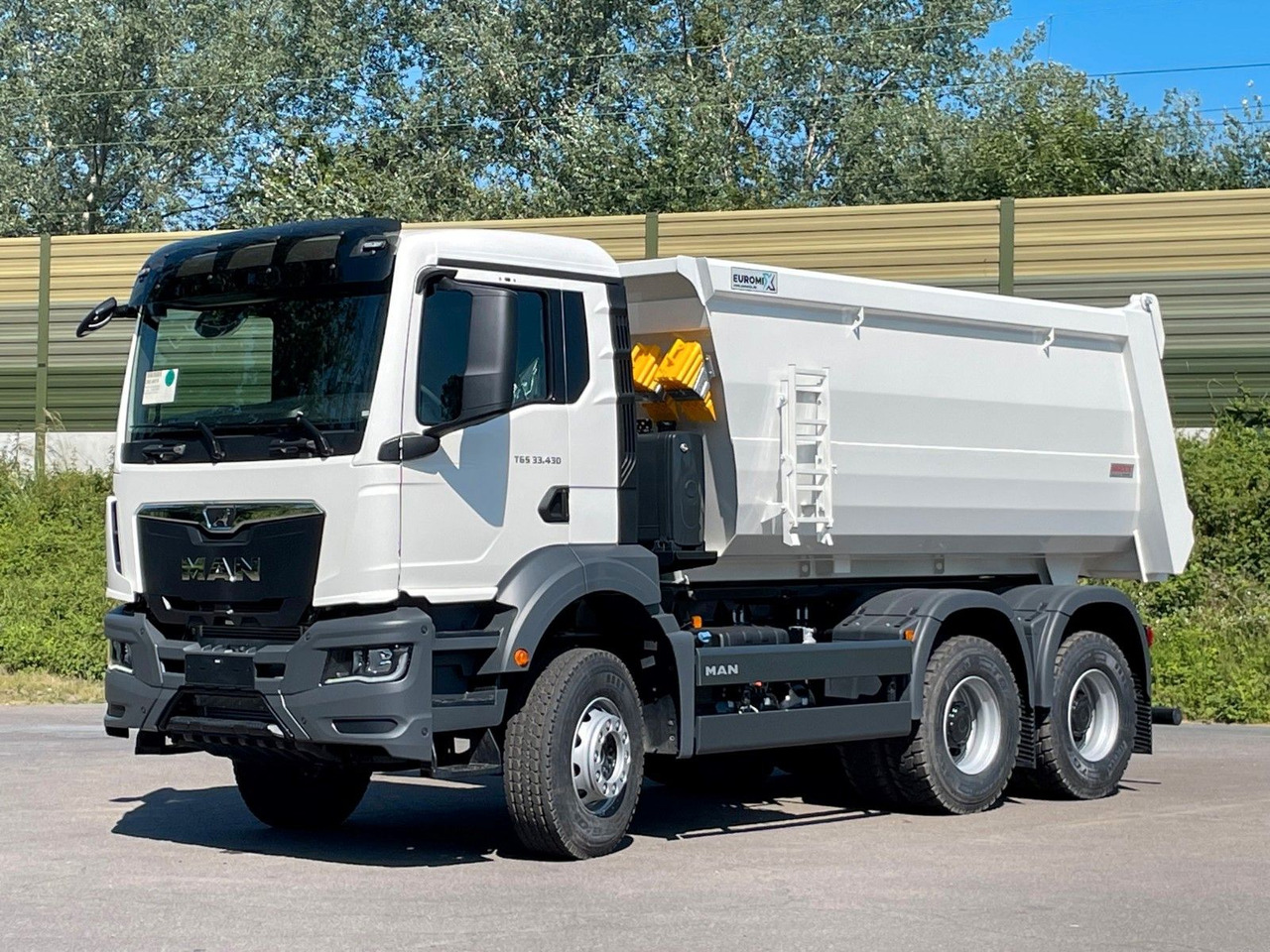 MAN TGS 33.440 6x4/Euro6e EuromixMTP Mulden-Kipper - Kiper: slika MAN TGS 33.440 6x4/Euro6e EuromixMTP Mulden-Kipper - Kiper MAN TGS 33.440 6x4/Euro6e EuromixMTP Mulden-Kipper - Kiper: slika MAN TGS 33.440 6x4/Euro6e EuromixMTP Mulden-Kipper - Kiper