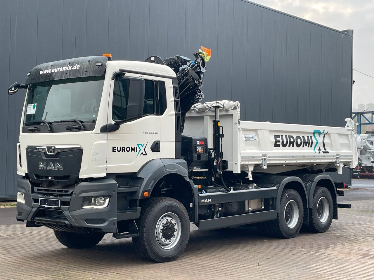 MAN TGS 33.440 6x6 /3-Seiten- Kipper / HIAB 228-6 - Kiper, Kamion s kranom: slika MAN TGS 33.440 6x6 /3-Seiten- Kipper / HIAB 228-6 - Kiper, Kamion s kranom MAN TGS 33.440 6x6 /3-Seiten- Kipper / HIAB 228-6 - Kiper, Kamion s kranom: slika MAN TGS 33.440 6x6 /3-Seiten- Kipper / HIAB 228-6 - Kiper, Kamion s kranom