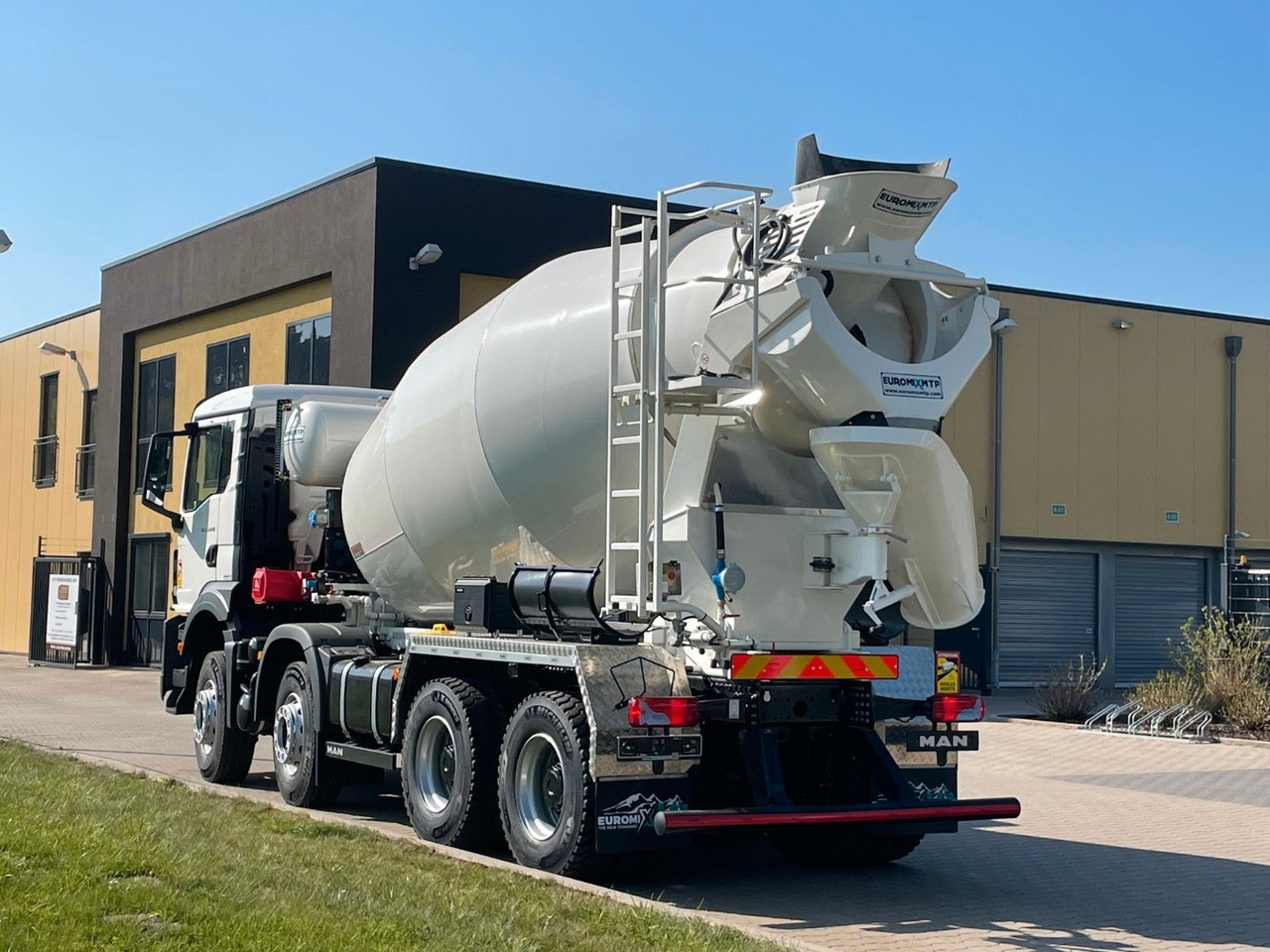 MAN TGS 35.470 8x4 EuromixMTP EM 10 L 10xVORHANDEN - Automješalica: slika MAN TGS 35.470 8x4 EuromixMTP EM 10 L 10xVORHANDEN - Automješalica MAN TGS 35.470 8x4 EuromixMTP EM 10 L 10xVORHANDEN - Automješalica: slika MAN TGS 35.470 8x4 EuromixMTP EM 10 L 10xVORHANDEN - Automješalica