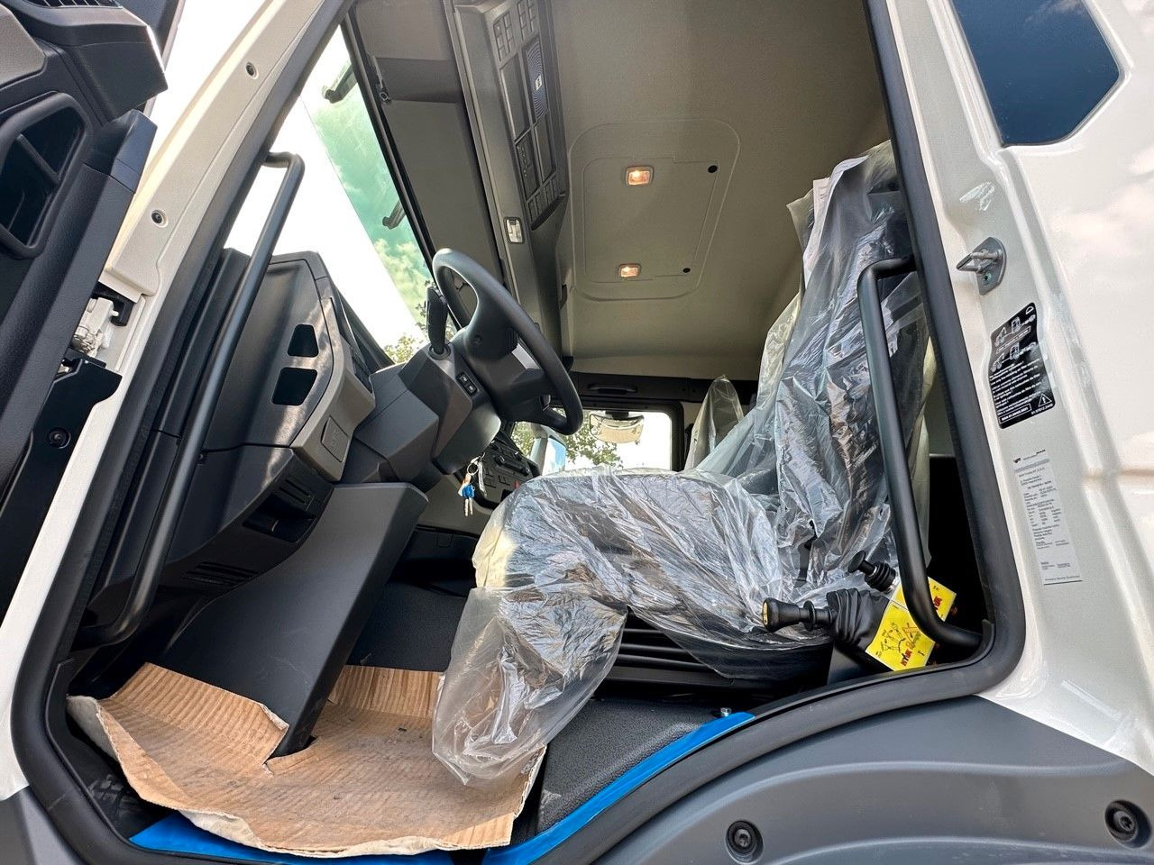 MAN TGS 35.470 BB 8X4 3-Seiten-Kipper EuromixMTP - Kiper: slika MAN TGS 35.470 BB 8X4 3-Seiten-Kipper EuromixMTP - Kiper MAN TGS 35.470 BB 8X4 3-Seiten-Kipper EuromixMTP - Kiper: slika MAN TGS 35.470 BB 8X4 3-Seiten-Kipper EuromixMTP - Kiper