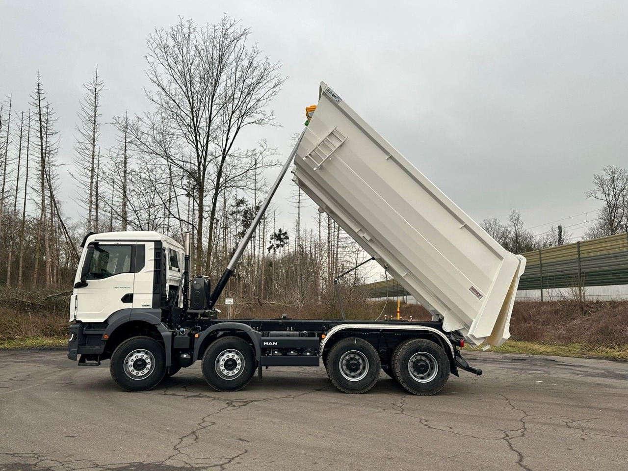 MAN TGS 41.400 8x4 / EUROMIX MTP 20m³/ EURO 5 - Utovarivač s proklizavajućim upravljanjem: slika MAN TGS 41.400 8x4 / EUROMIX MTP 20m³/ EURO 5 - Utovarivač s proklizavajućim upravljanjem MAN TGS 41.400 8x4 / EUROMIX MTP 20m³/ EURO 5 - Utovarivač s proklizavajućim upravljanjem: slika MAN TGS 41.400 8x4 / EUROMIX MTP 20m³/ EURO 5 - Utovarivač s proklizavajućim upravljanjem