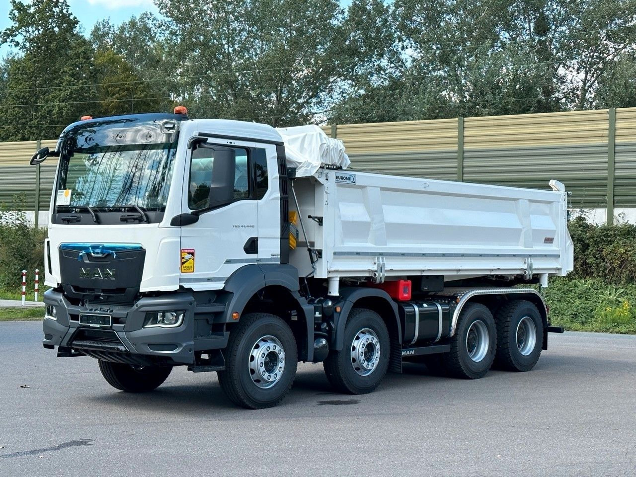 MAN TGS 41.440 8x4 EuromixMTP 3-Seiten-Kipper - Kiper: slika MAN TGS 41.440 8x4 EuromixMTP 3-Seiten-Kipper - Kiper MAN TGS 41.440 8x4 EuromixMTP 3-Seiten-Kipper - Kiper: slika MAN TGS 41.440 8x4 EuromixMTP 3-Seiten-Kipper - Kiper