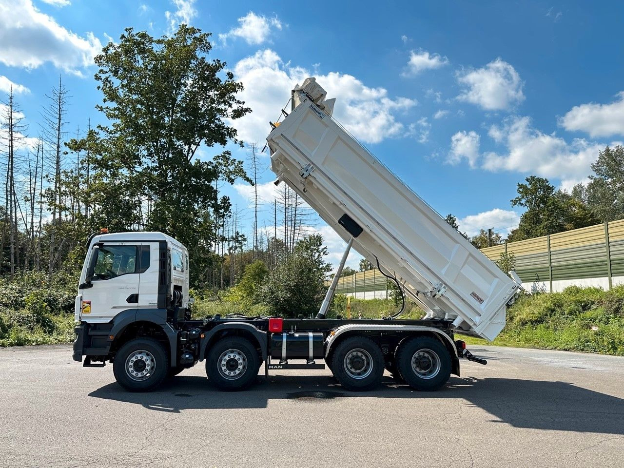 Kiper MAN TGS 41.440  8x4 EuromixMTP 3-Seiten-Kipper: slika Kiper MAN TGS 41.440  8x4 EuromixMTP 3-Seiten-Kipper