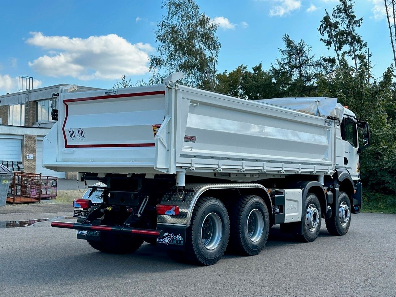 MAN TGS 41.440 8x4 EuromixMTP 3-Seiten-Kipper - Kiper: slika MAN TGS 41.440 8x4 EuromixMTP 3-Seiten-Kipper - Kiper MAN TGS 41.440 8x4 EuromixMTP 3-Seiten-Kipper - Kiper: slika MAN TGS 41.440 8x4 EuromixMTP 3-Seiten-Kipper - Kiper